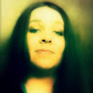 Meet your Posher, Hilary